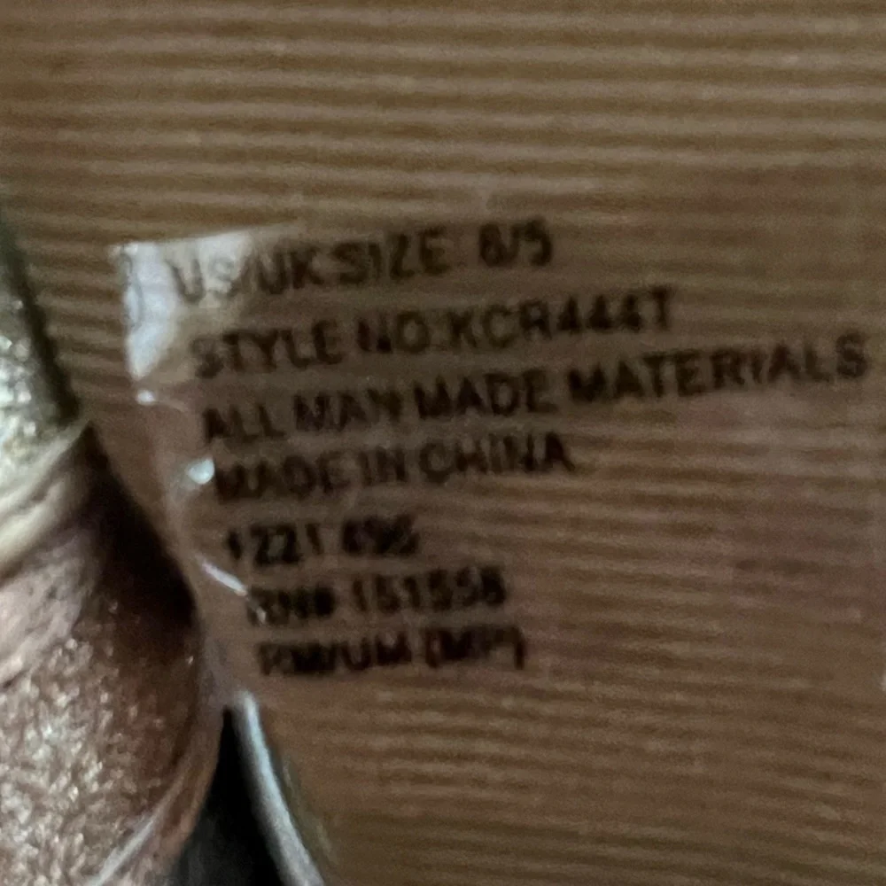 Kenneth Cole Reaction Sparkle Sandals Size 6